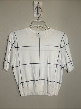 White Grid Short Sleeve Knit Top